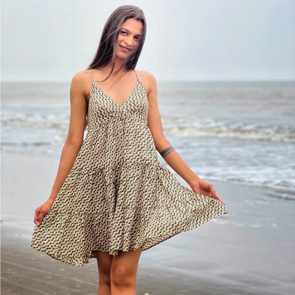 Urban Outfitters UO Beige Patterned Cotton fieldstone tiered mini dress sz S NWT